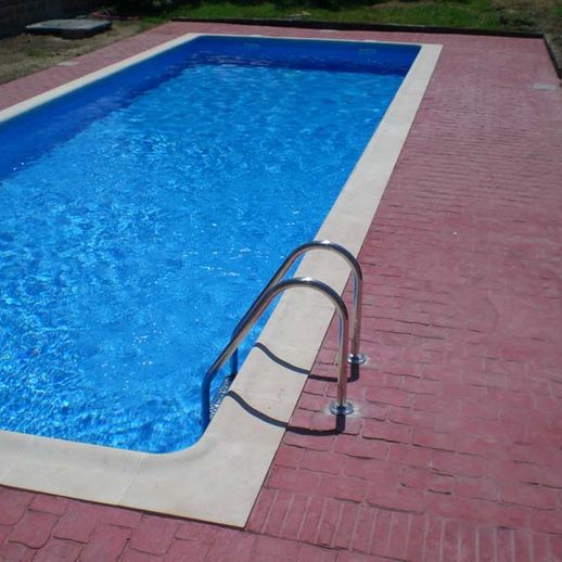 Piscinas Oruña sitio con piscina