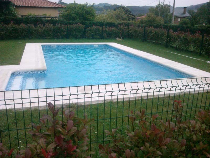Piscinas Oruña piscina renovada